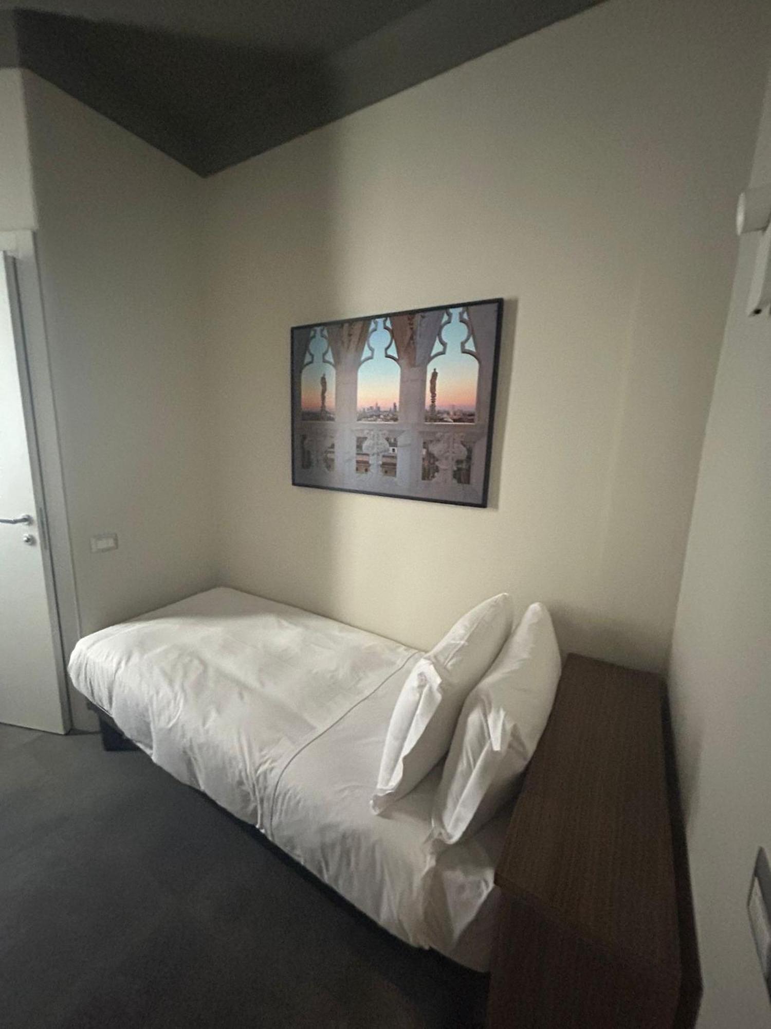 Hotel 22 Marzo Милано Екстериор снимка