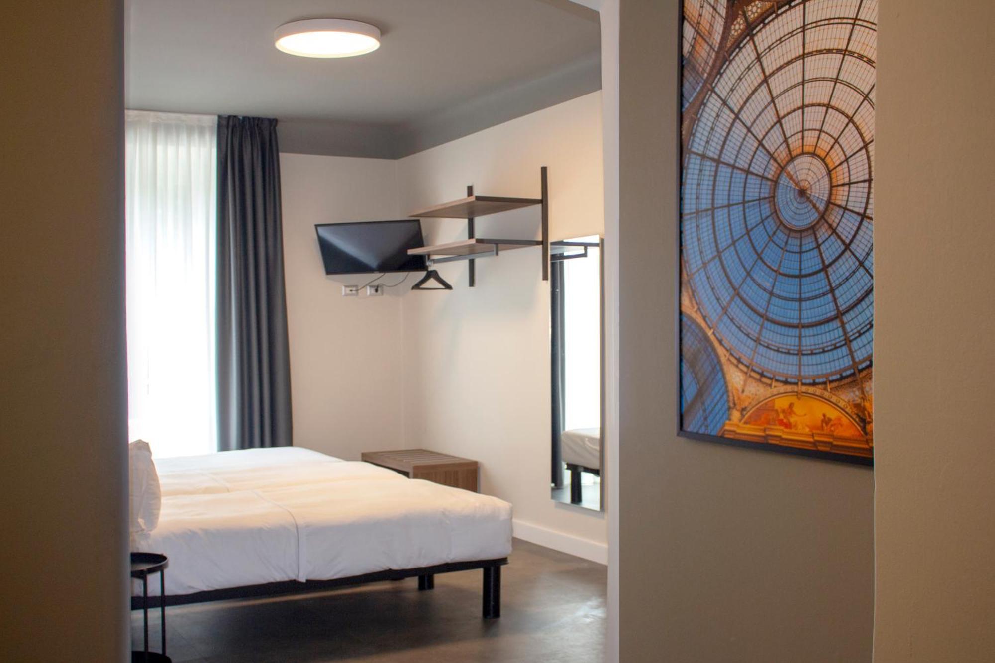 Hotel 22 Marzo Милано Екстериор снимка