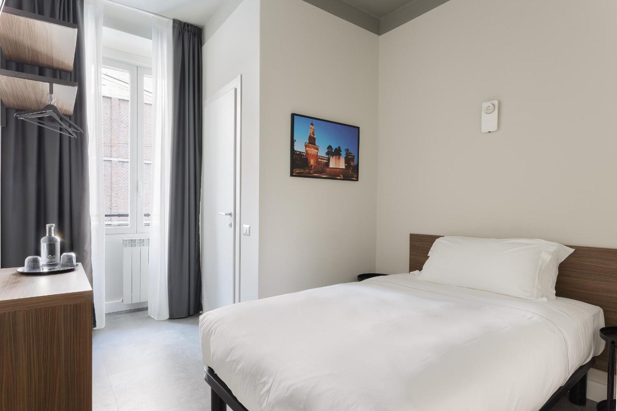 Hotel 22 Marzo Милано Екстериор снимка